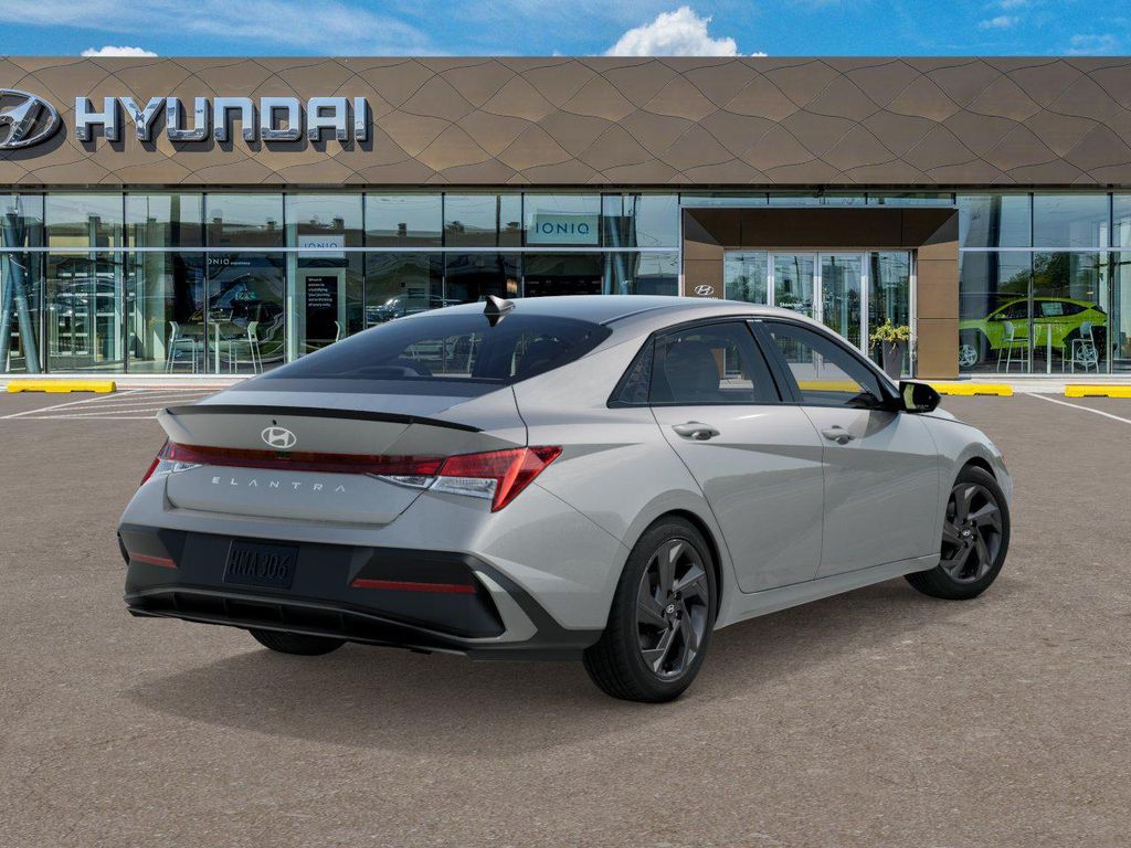 New 2026 Gray Hyundai SEL Sport image 4