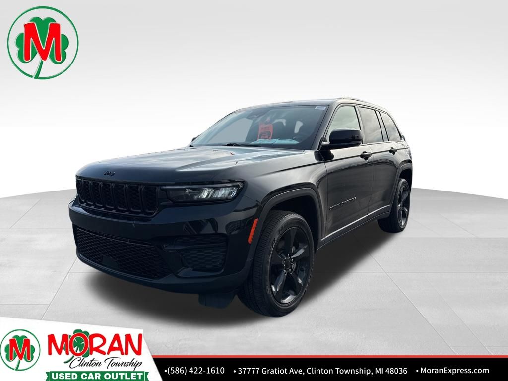Diamond Black 2023 Jeep Grand Cherokee Altitude X 4WD SUV / Crossover Four-Wheel Drive 8-Speed Automatic