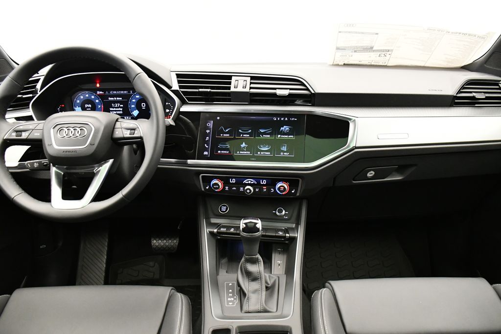 2025 Audi Q3  20