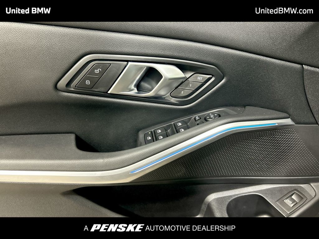 2024 BMW 3 Series 330i 11