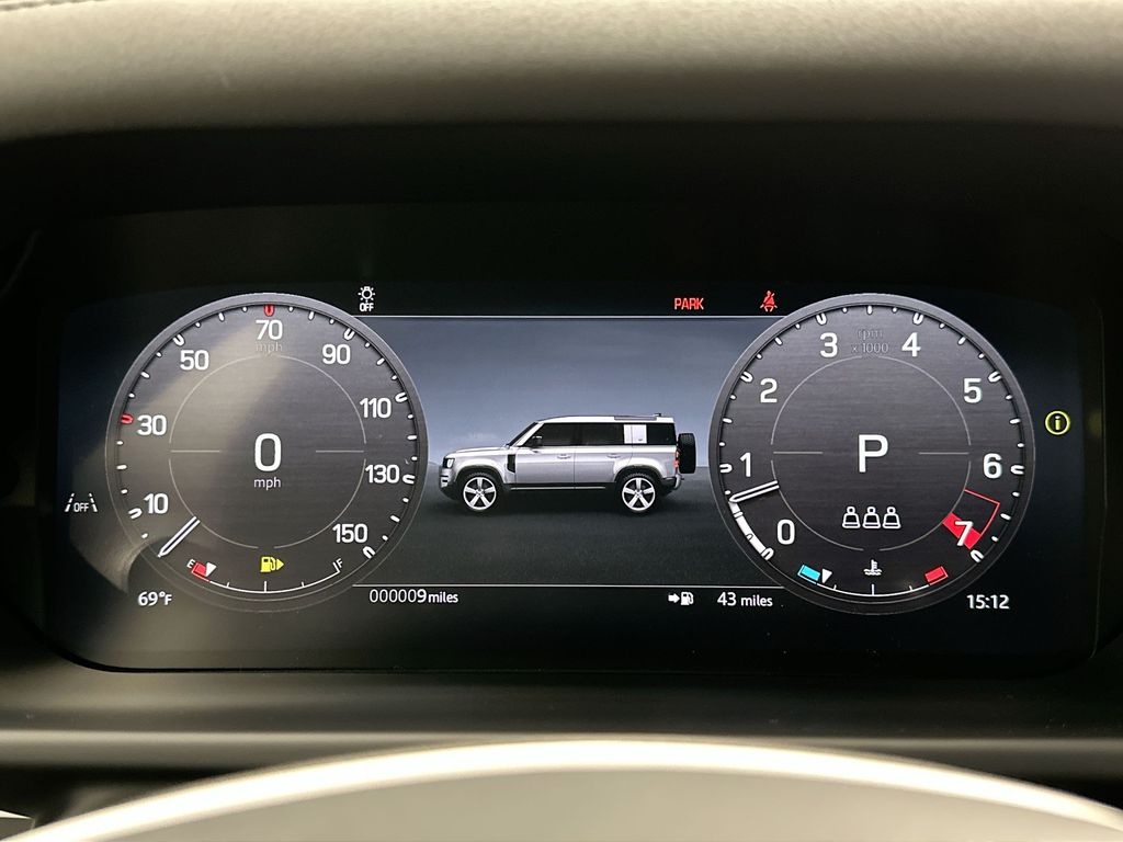 2025 Land Rover Defender 110 15