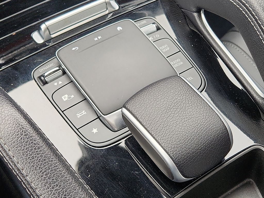 Thumbnail: 2024 Mercedes-Benz GLE - 24