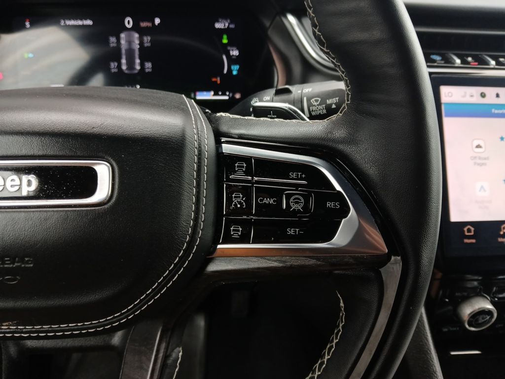 Used Car 2022 Jeep Grand Cherokee  Overland 4xe For Sale Under $30,000 In Austin, Texas