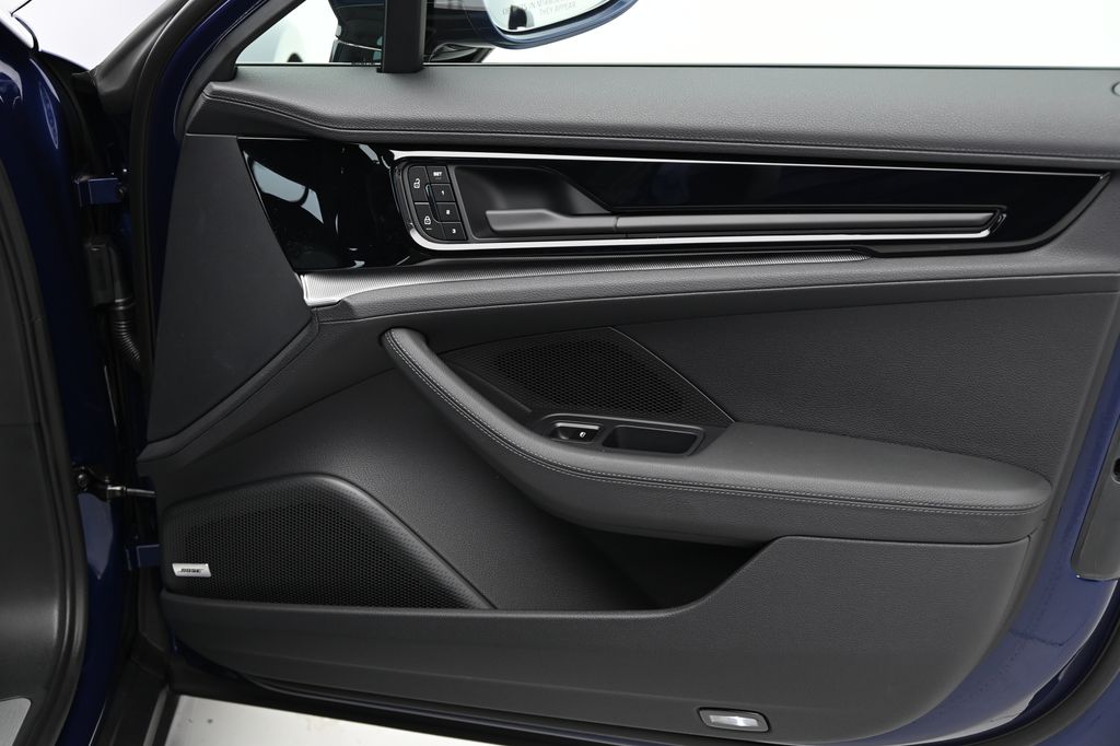 Thumbnail: 2024 Porsche Panamera - 19
