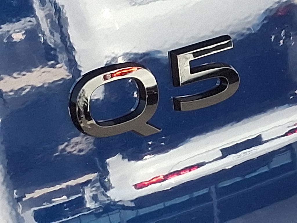 Thumbnail: 2025 Audi Q5 - 20