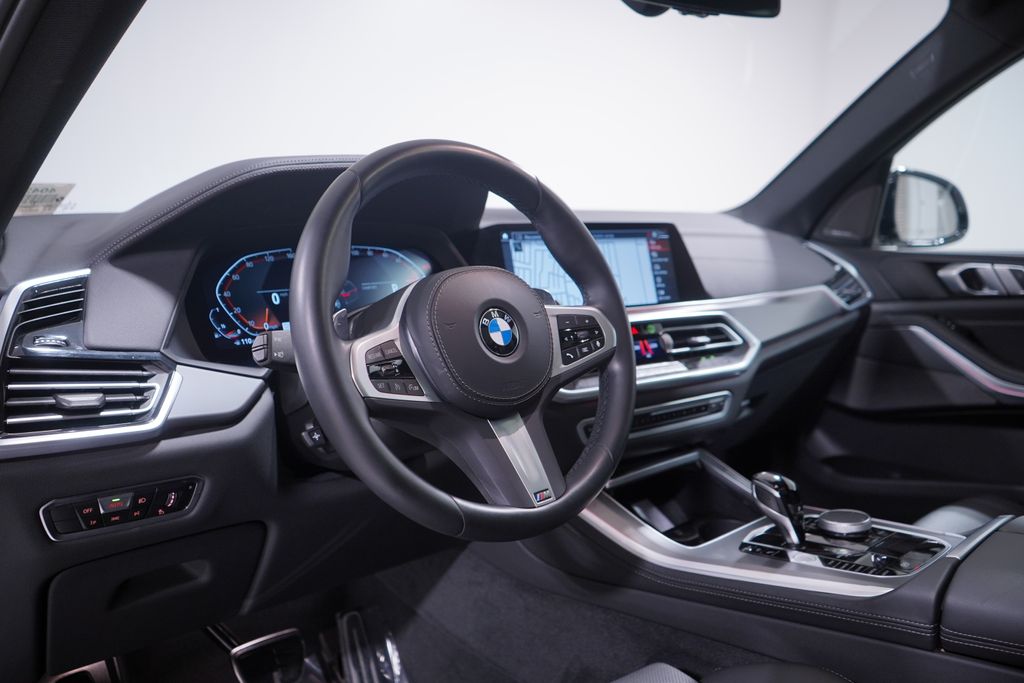 Thumbnail: 2023 BMW X5 - 6