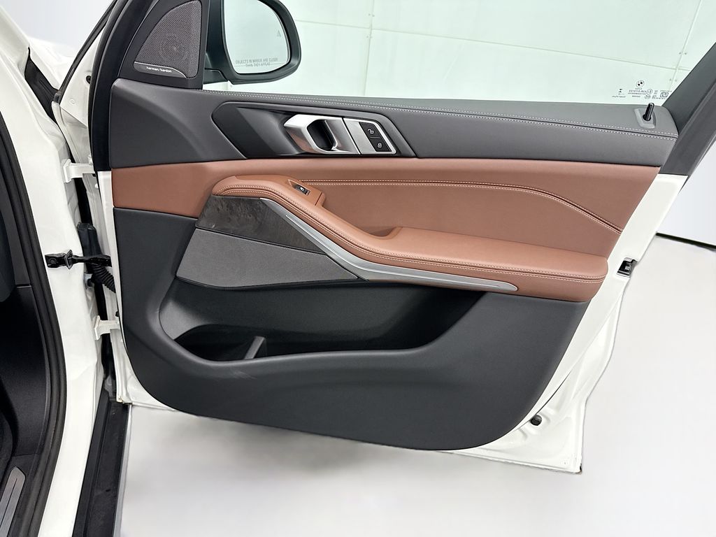 Thumbnail: 2026 BMW X5 - 24