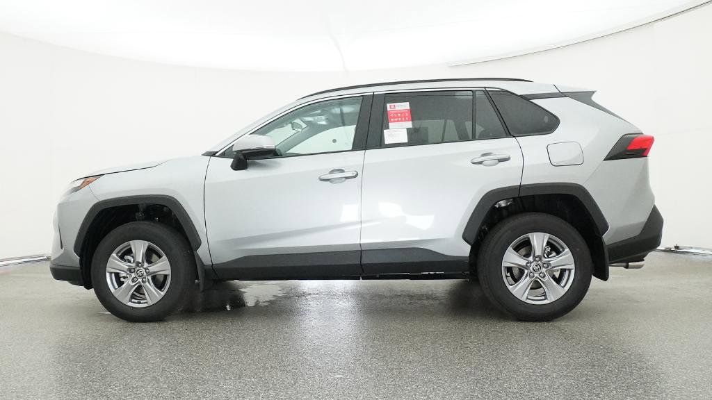 Thumbnail: 2025 Toyota RAV4 - 20