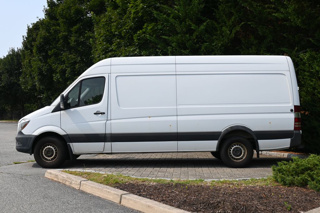 Thumbnail: 2018 Mercedes-Benz Sprinter - 2