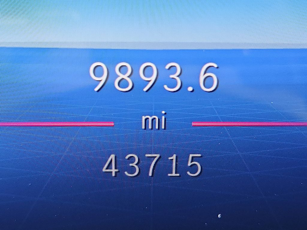 Thumbnail: 2023 Mercedes-Benz C-Class - 20