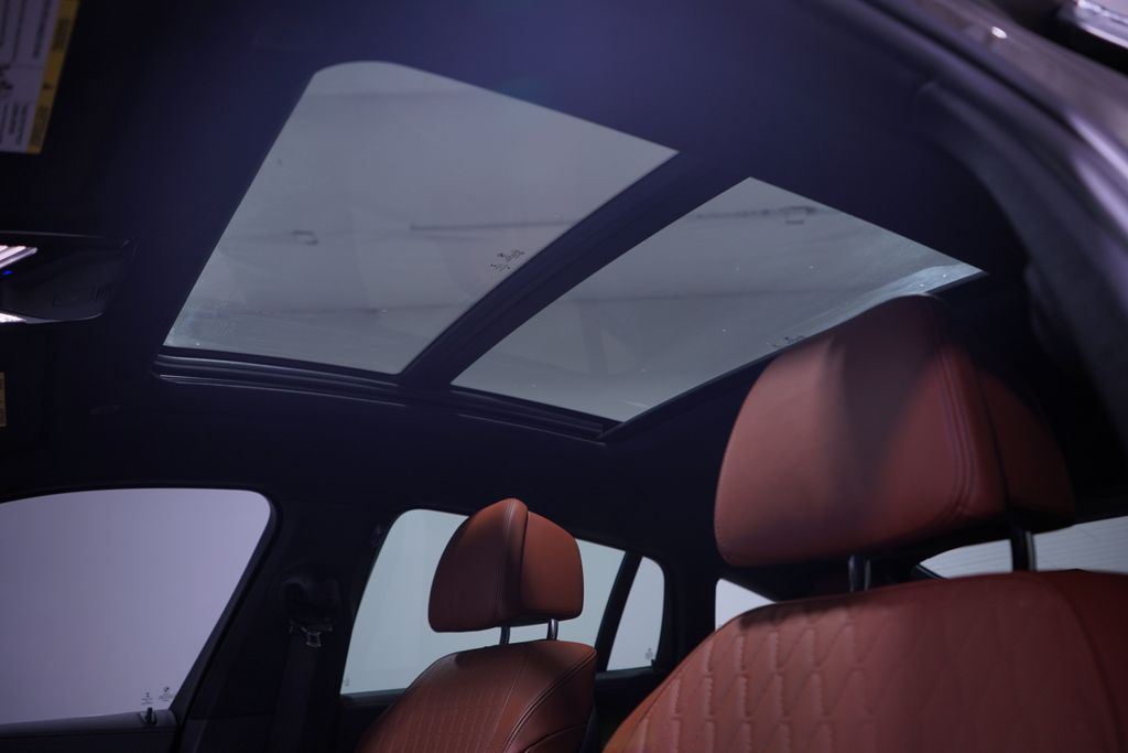 Thumbnail: 2023 BMW X6 - 8