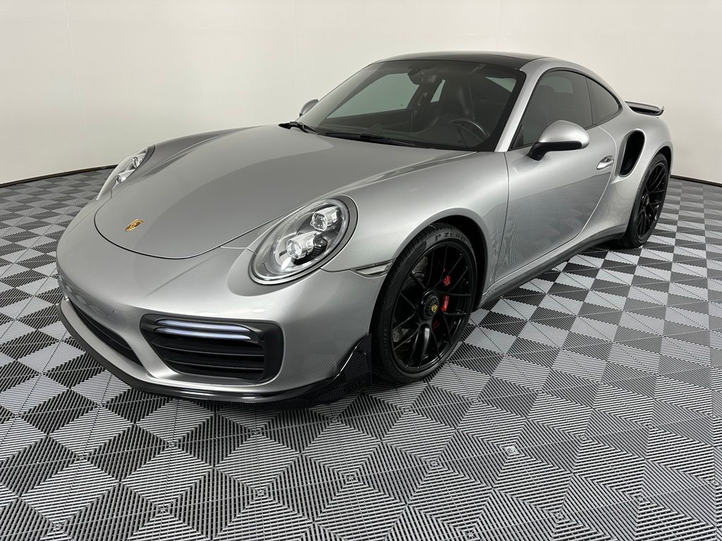 Thumbnail: 2019 Porsche 911 - 7