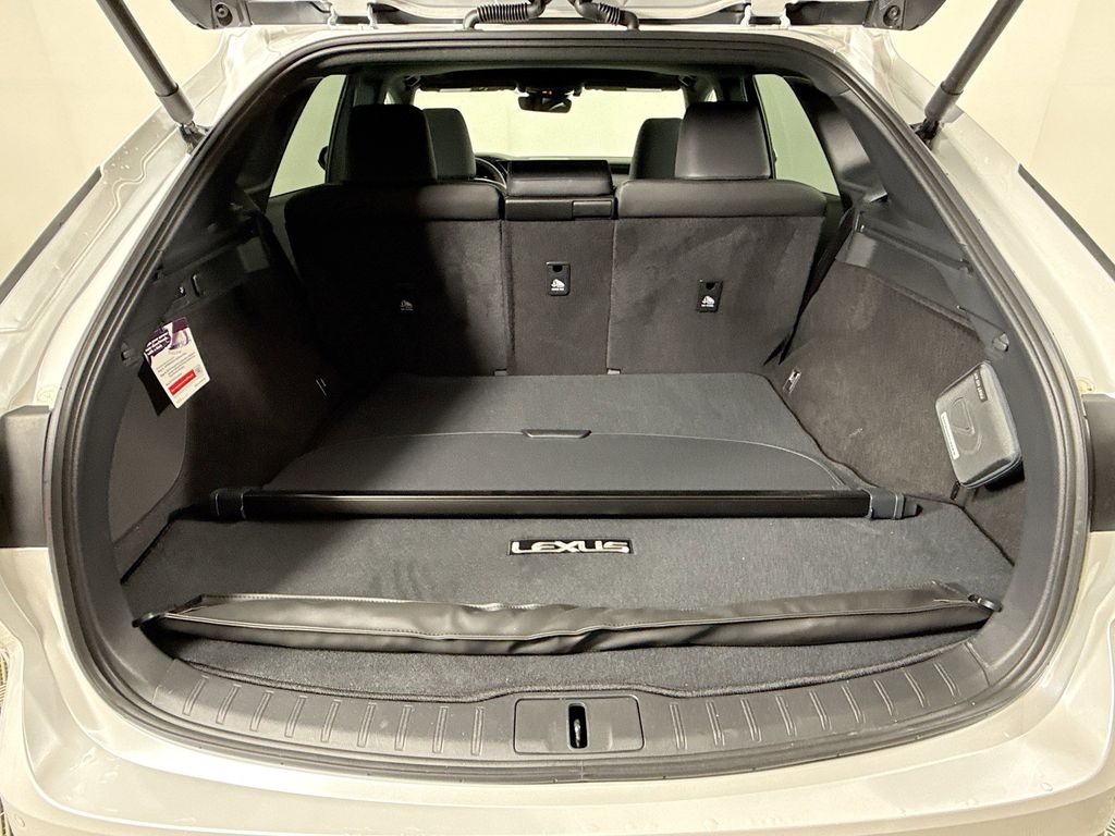 Thumbnail: 2025 Lexus RX - 27