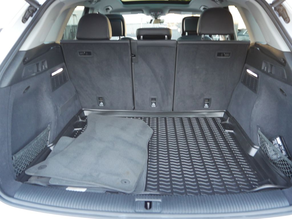 Thumbnail: 2023 Audi Q5 - 26