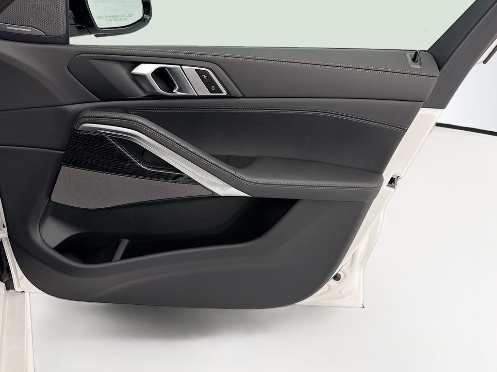 Thumbnail: 2026 BMW X6 - 24