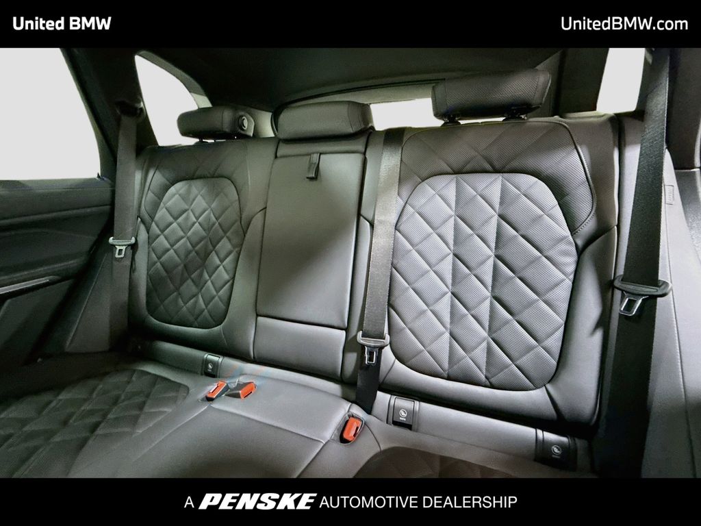 Thumbnail: 2026 BMW X5 - 13