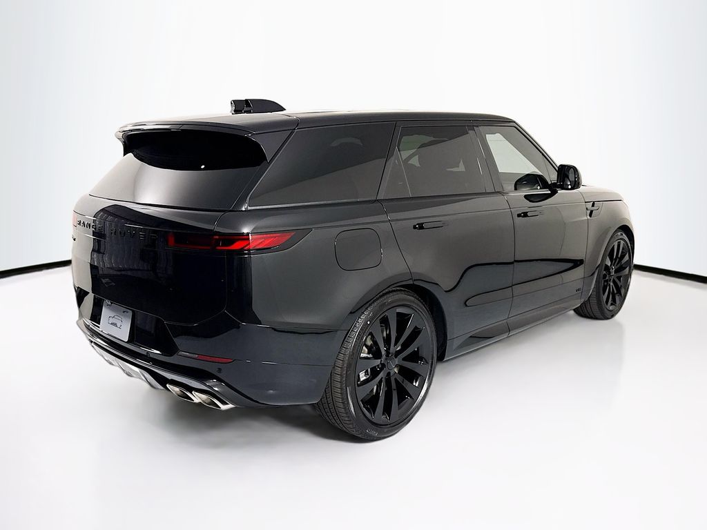 Thumbnail: 2026 Land Rover Range Rover Sport - 5