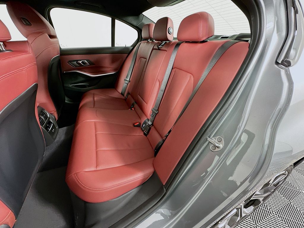 Thumbnail: 2026 BMW 3 Series - 17