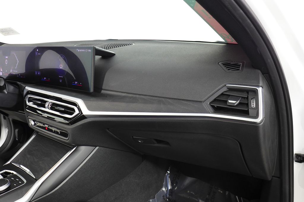 Thumbnail: 2023 BMW 3 Series - 14