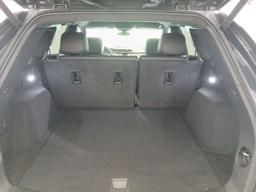 used 2023 Cadillac XT5 car, priced at $28,900