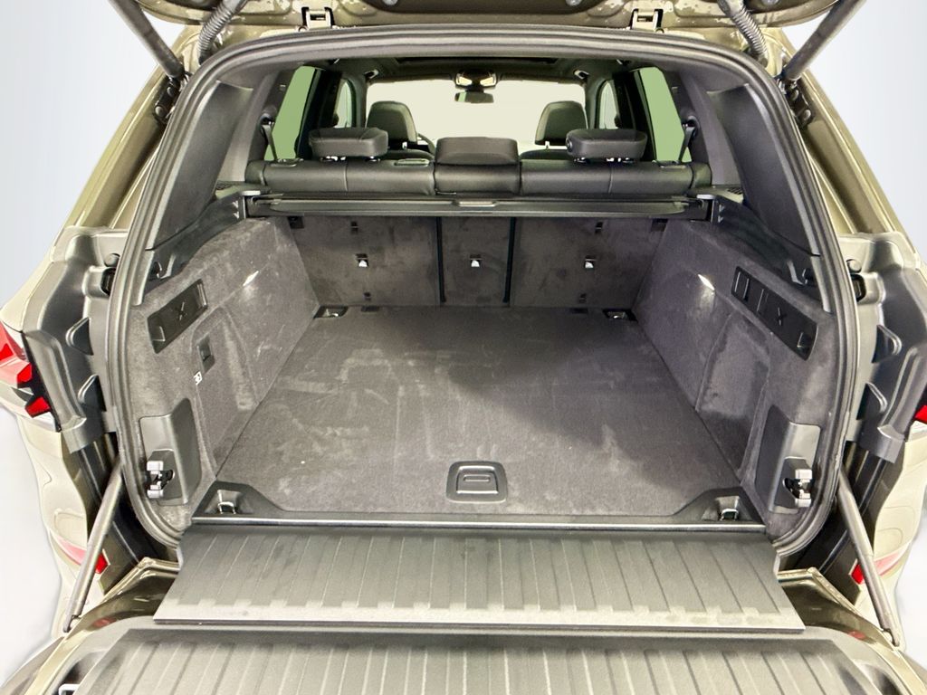 Thumbnail: 2026 BMW X5 - 28