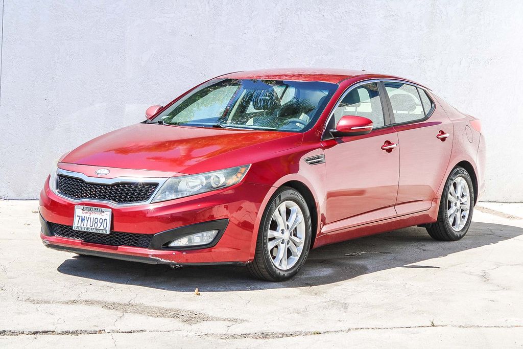Dark Cherry Pearl Metallic 2013 Kia Optima Sedan Front-Wheel Drive 6-Speed Automatic