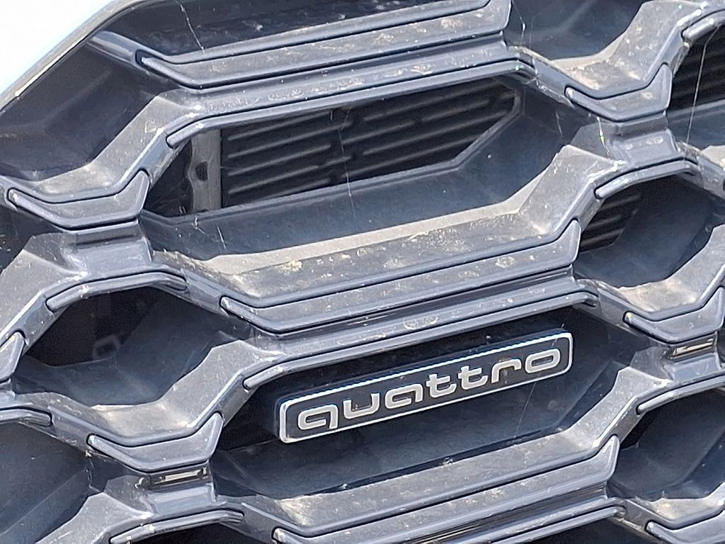 Thumbnail: 2021 Audi Q5 - 4