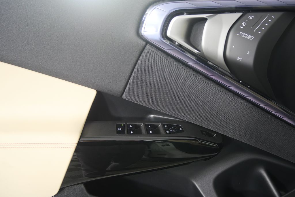 Thumbnail: 2026 BMW X3 - 9