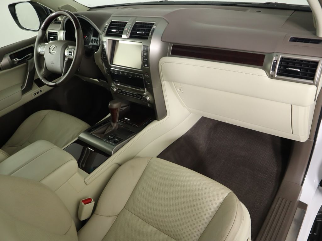 2017 Lexus GX 460 18