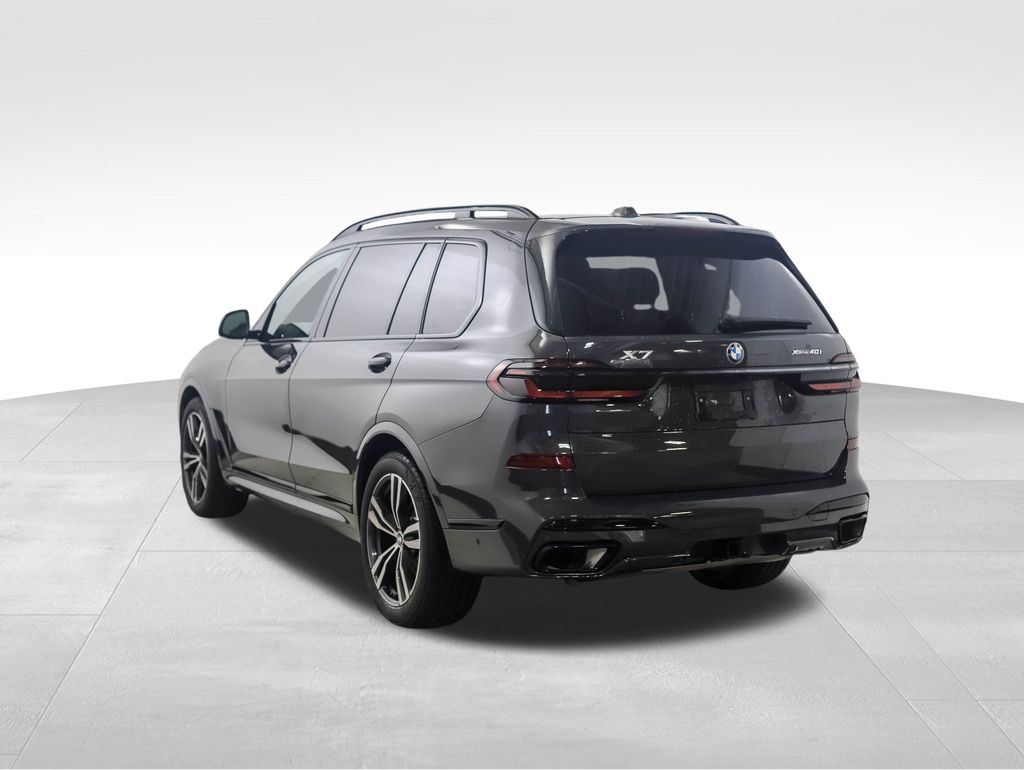 Thumbnail: 2024 BMW X7 - 3