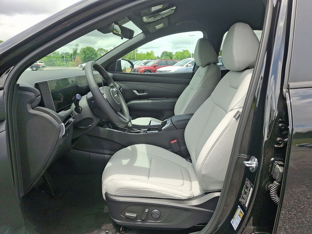 Thumbnail: 2025 Hyundai Santa Cruz - 6