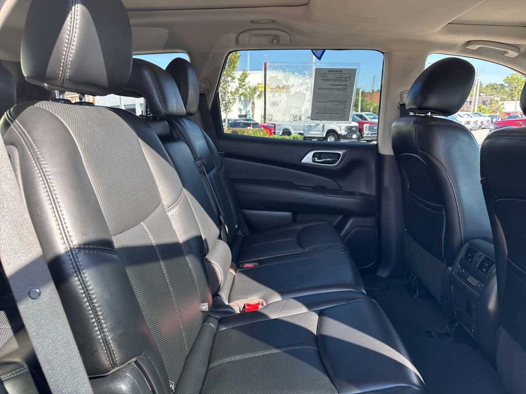 2016 Nissan Pathfinder Platinum