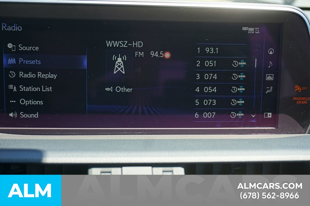 Used 2019 White Lexus 350 image 42
