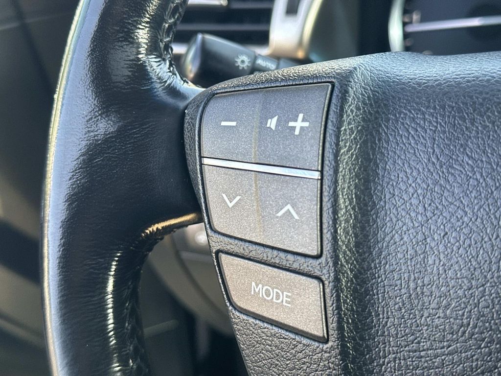 Thumbnail: 2015 Lexus LX - 31
