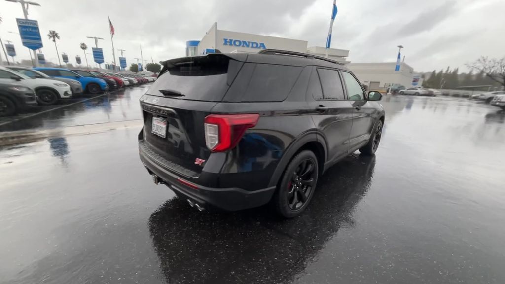 Thumbnail: 2020 Ford Explorer - 8