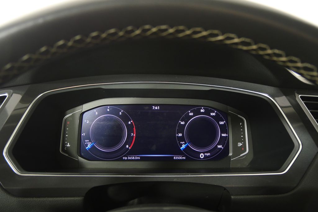 Thumbnail: 2021 Volkswagen Tiguan - 20