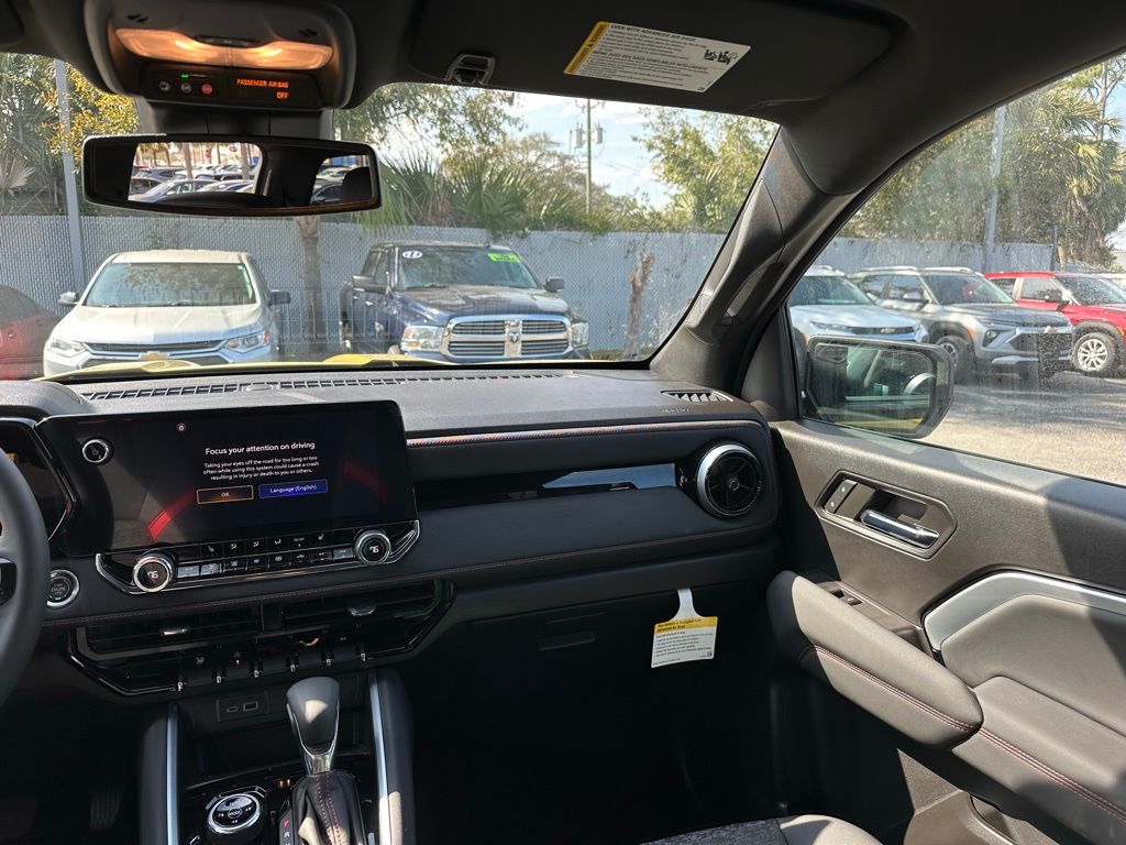 2023 Chevrolet Colorado Z71 25