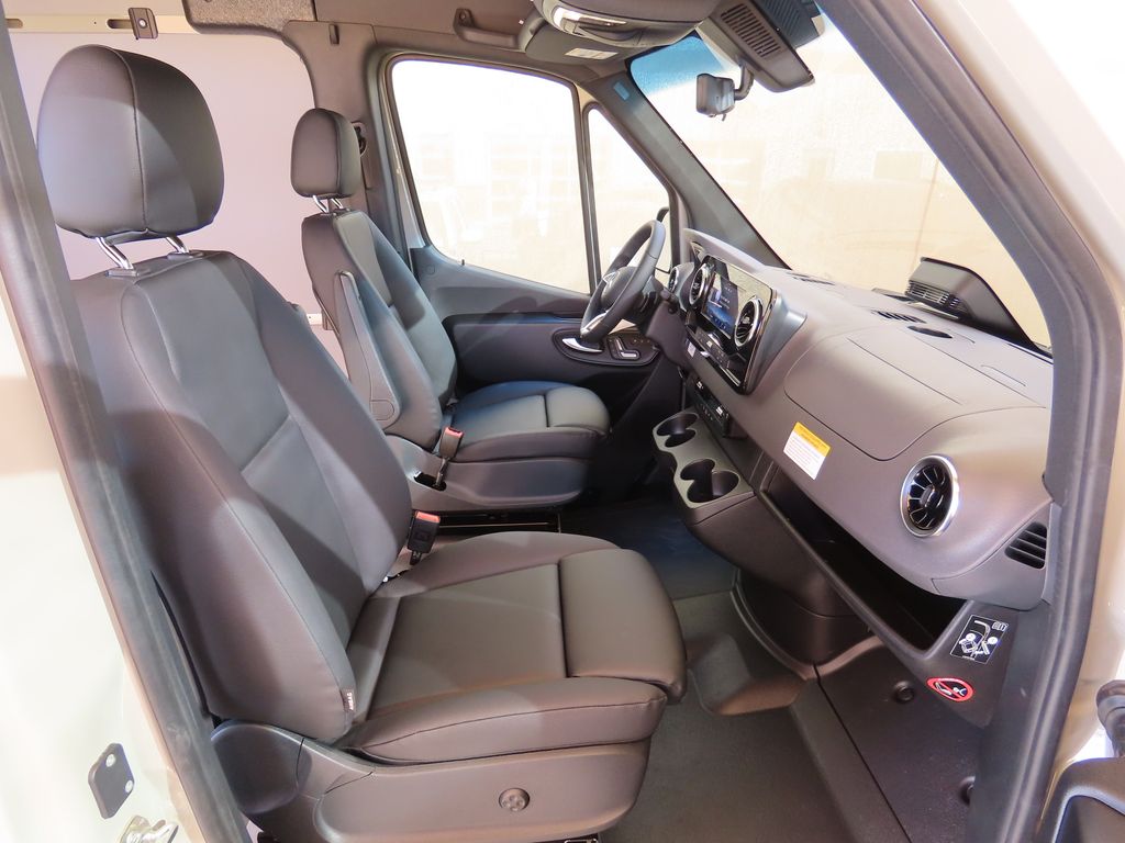 2025 Mercedes-Benz Sprinter 2500 20