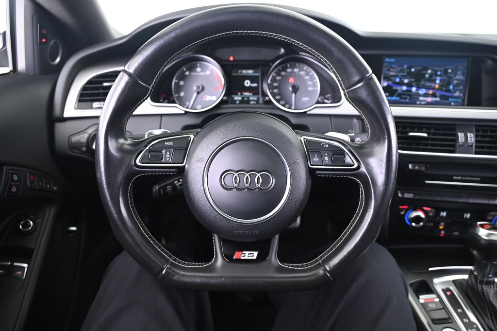 Thumbnail: 2013 Audi S5 - 32
