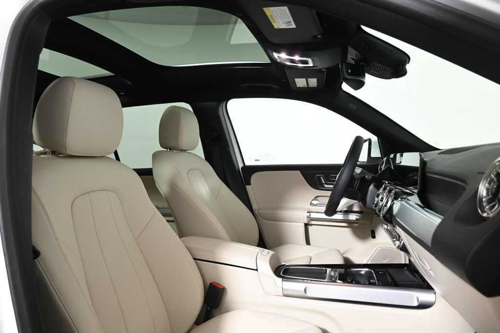 Thumbnail: 2026 Mercedes-Benz GLB - 23