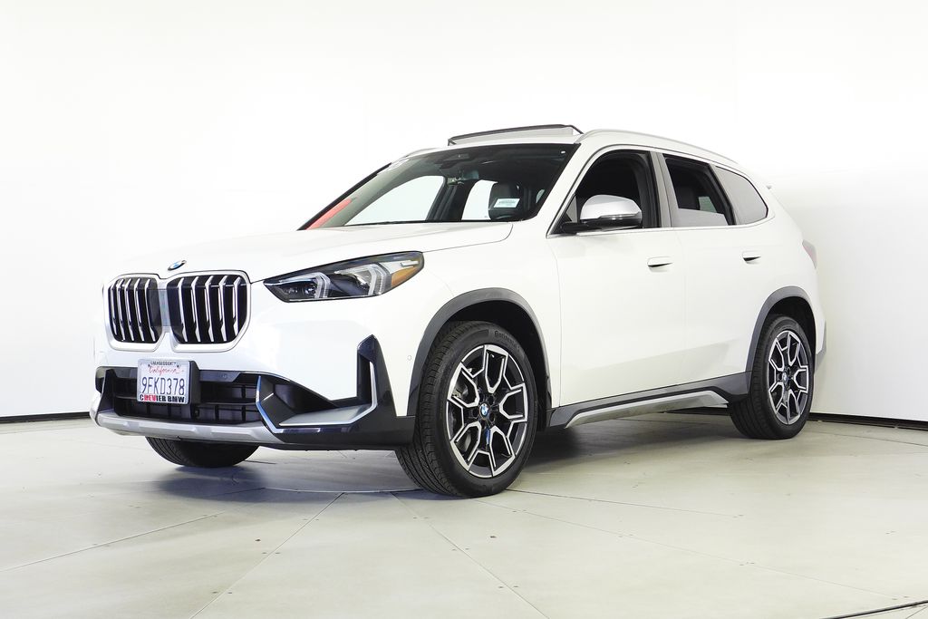 Thumbnail: 2023 BMW X1 - 2