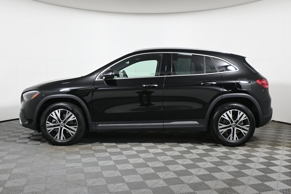 Thumbnail: 2025 Mercedes-Benz GLA - 2