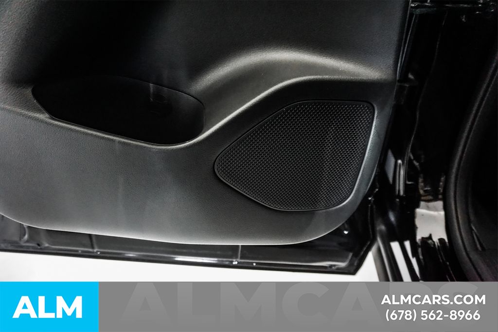 Used 2026 Black Nissan SL image 54