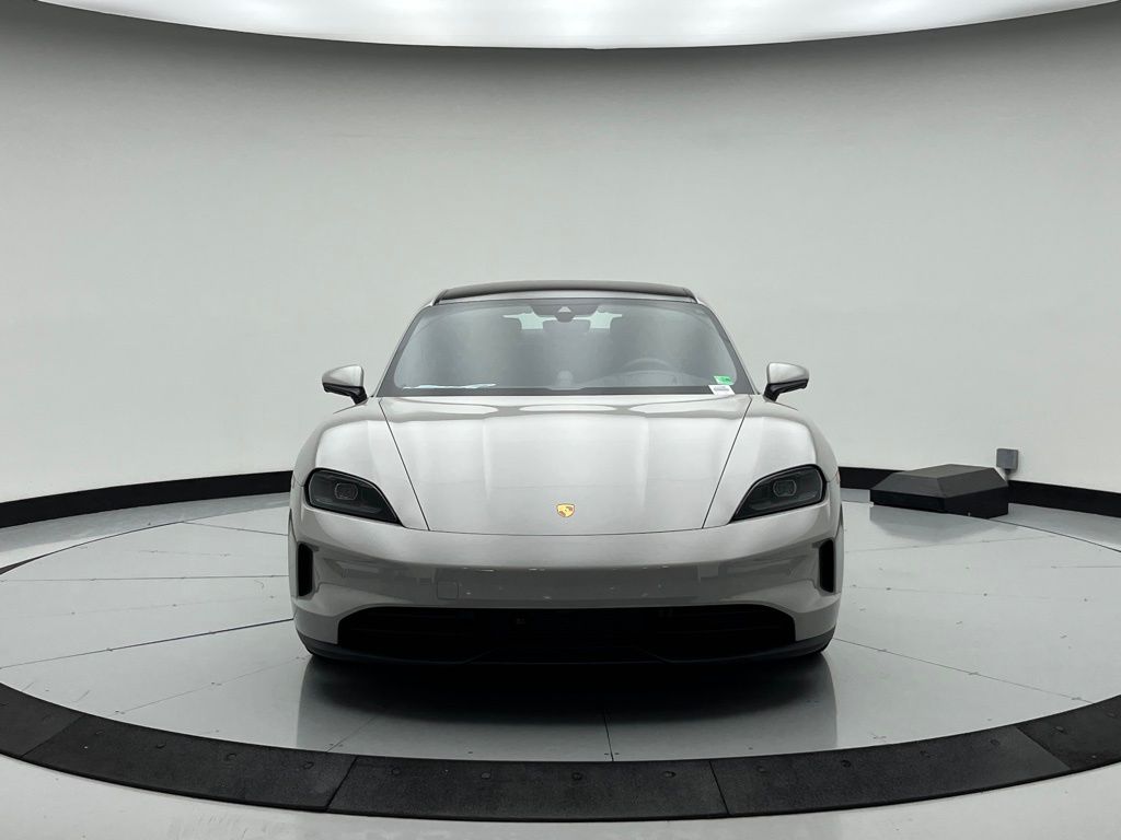 Thumbnail: 2025 Porsche Taycan - 6
