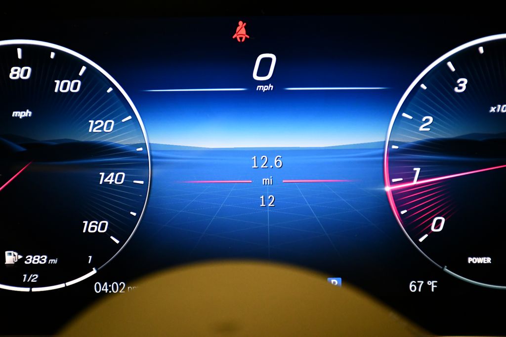 Thumbnail: 2025 Mercedes-Benz GLC - 24