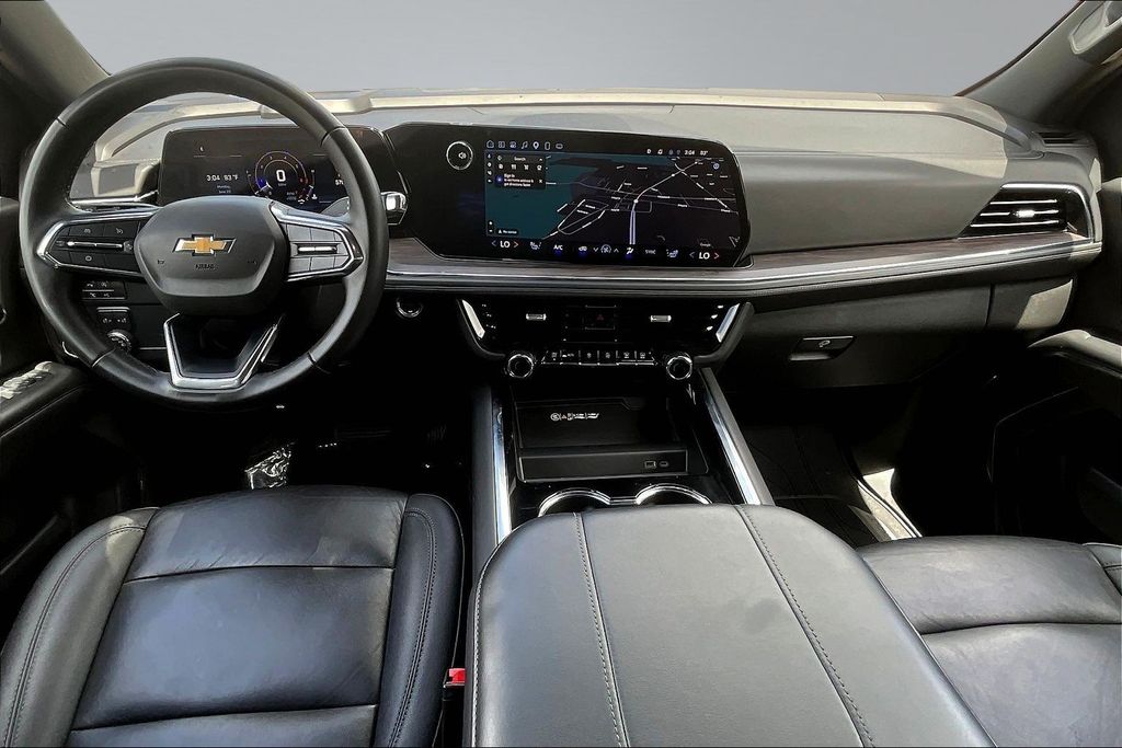 2025 Chevrolet Suburban LT - 7