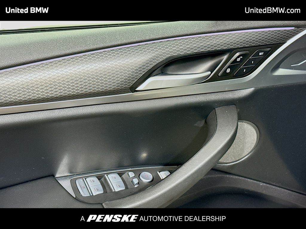 Thumbnail: 2023 BMW X4 - 3