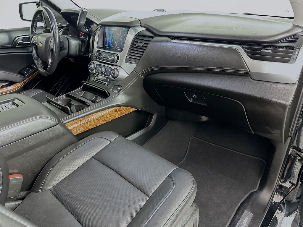 2019 Chevrolet Suburban Premier 30