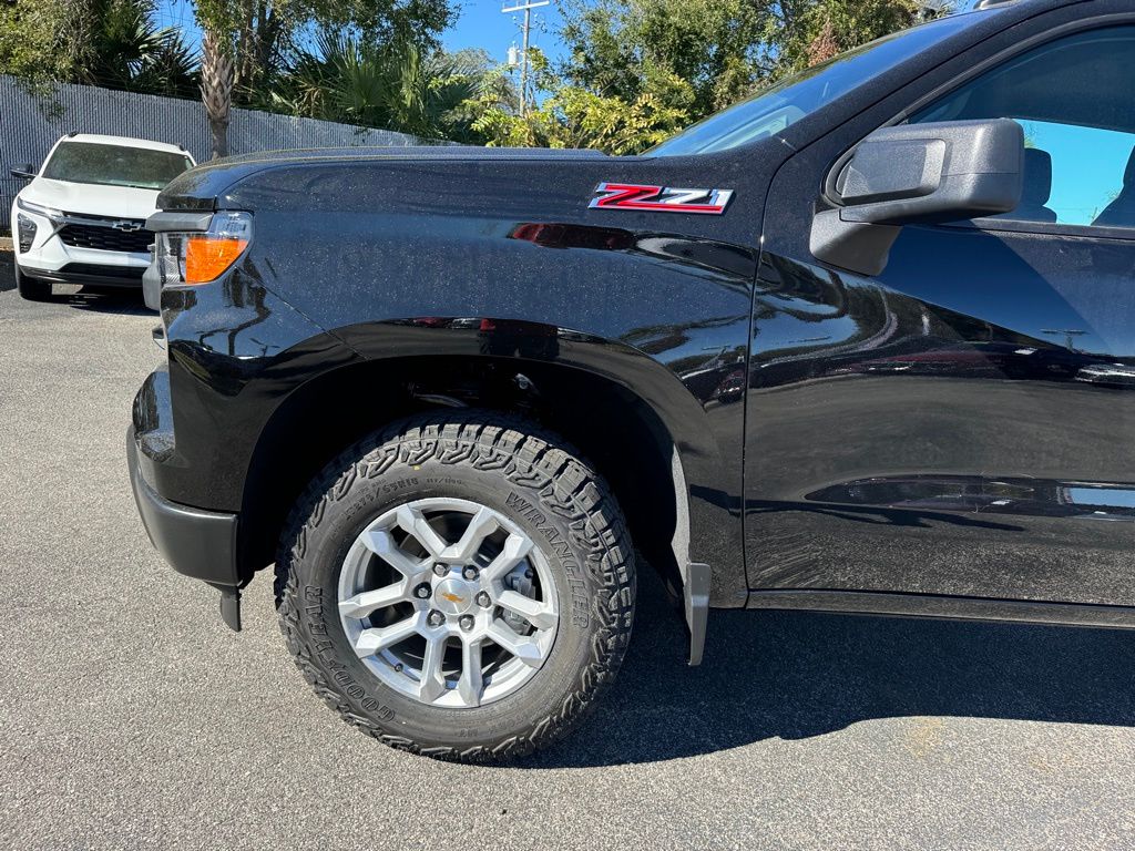 2025 Chevrolet Silverado 1500 WT 10