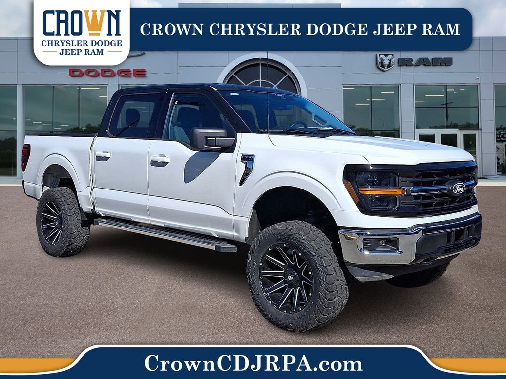 White 2025 Ford F-150 XLT SuperCrew 4WD Pickup Truck Four-Wheel Drive Automatic